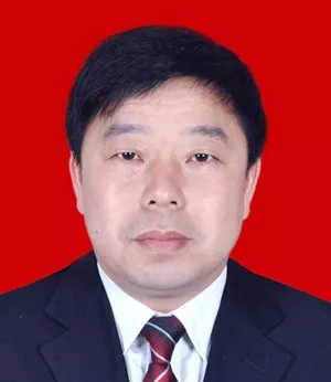 廣西賀州旺高工業(yè)區(qū)黨工委副書(shū)記、管委主任鄒雪群