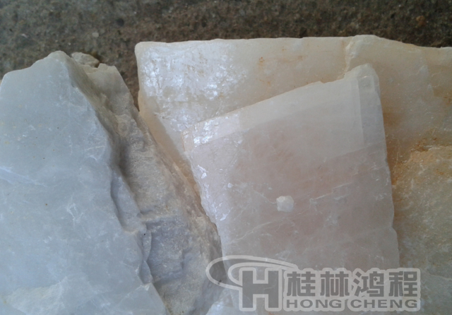長(zhǎng)石，長(zhǎng)石粉，長(zhǎng)石的用途